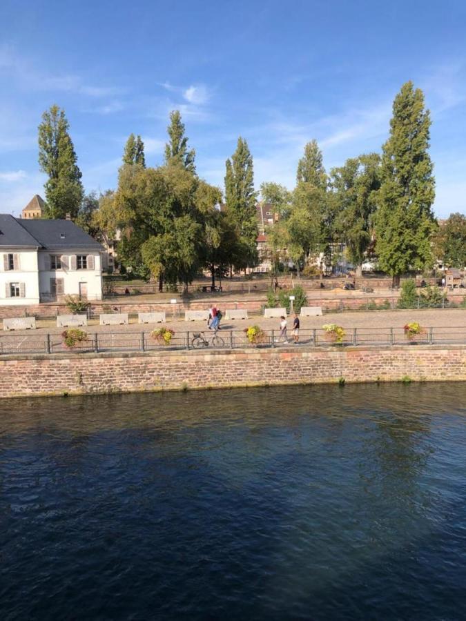 Au Bord De L'Eau Lägenhet Strasbourg Exteriör bild